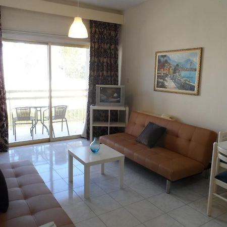 לימסול Geotanya Apartments חדר תמונה